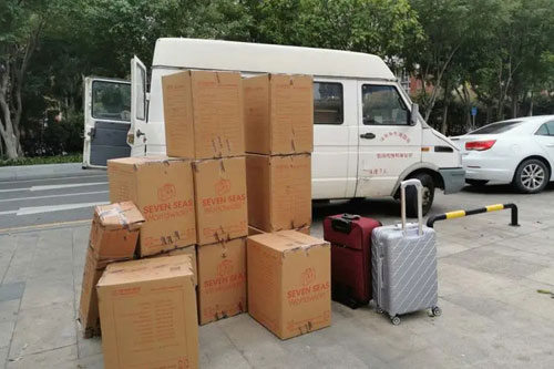 洛隆行李托运公司